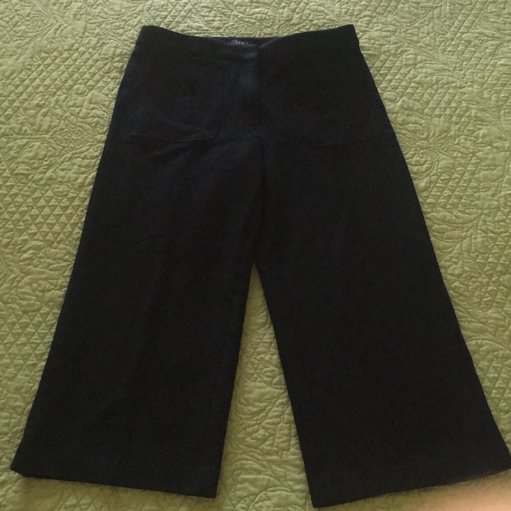 Black LOFT wide leg ankle length slacks